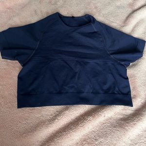Alphalete navy crop t shirt